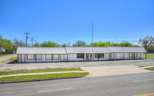 304 S Sooner Rd